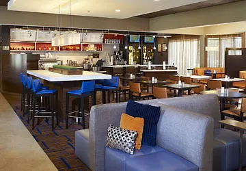 Courtyard Chicago 3* Deerfield