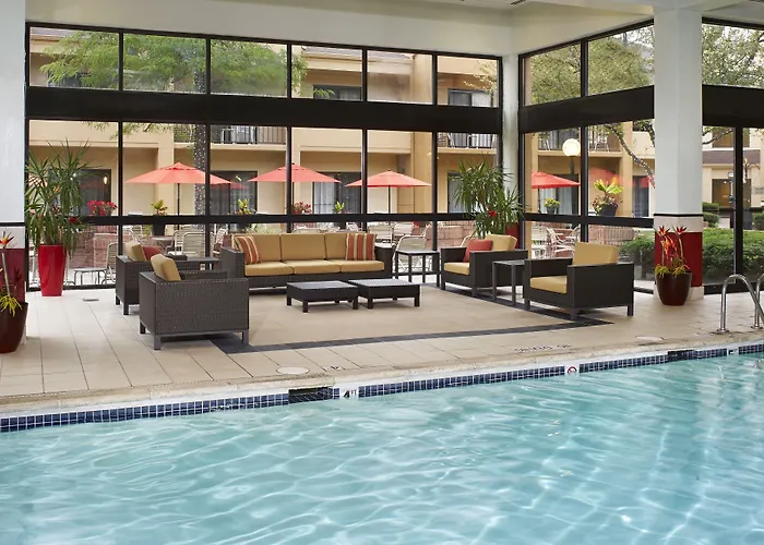Courtyard Chicago 3* Deerfield