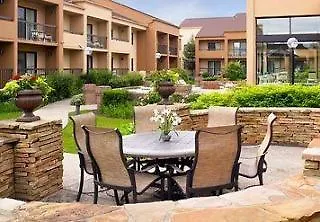 Courtyard Chicago Deerfield